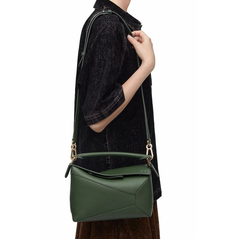 Loewe Small Puzzle in Classic Calfskin-Bottle green 
