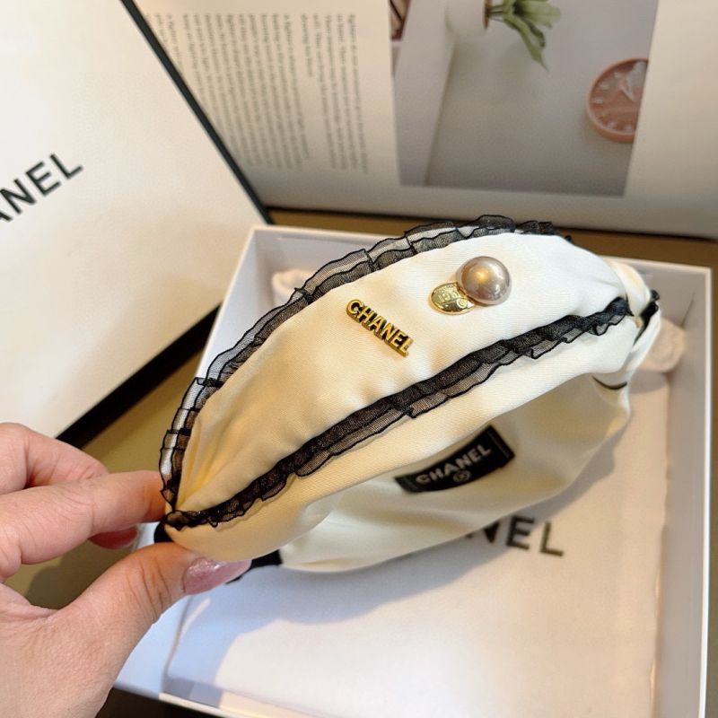 Chanel headband