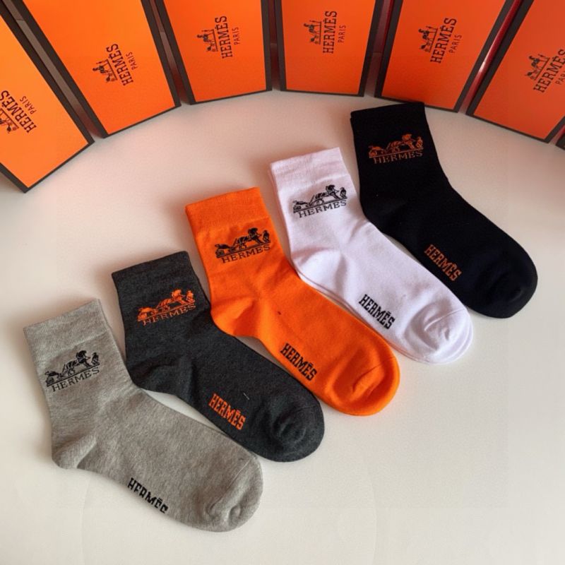 Hermes socks ( 5 pairs)