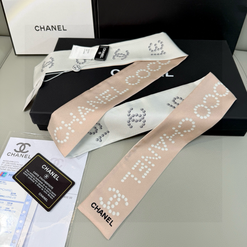 Chanel Slim Bandeau
